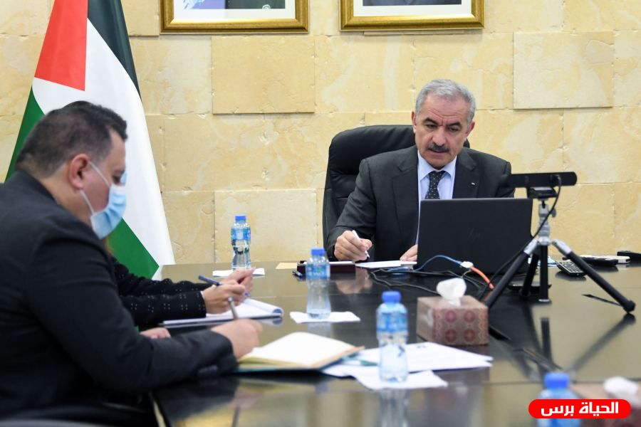 Prime Minister Shtayyeh discusses the latest political developments with a German official